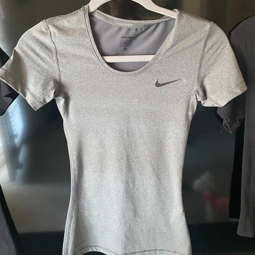 Nike Womens Tee
